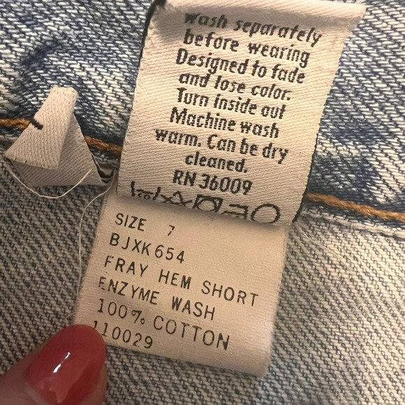 Calvin Klein Women’s Vintage 90s Mom Shorts Size 7 Made In USA Light Wash - Picture 5 of 7